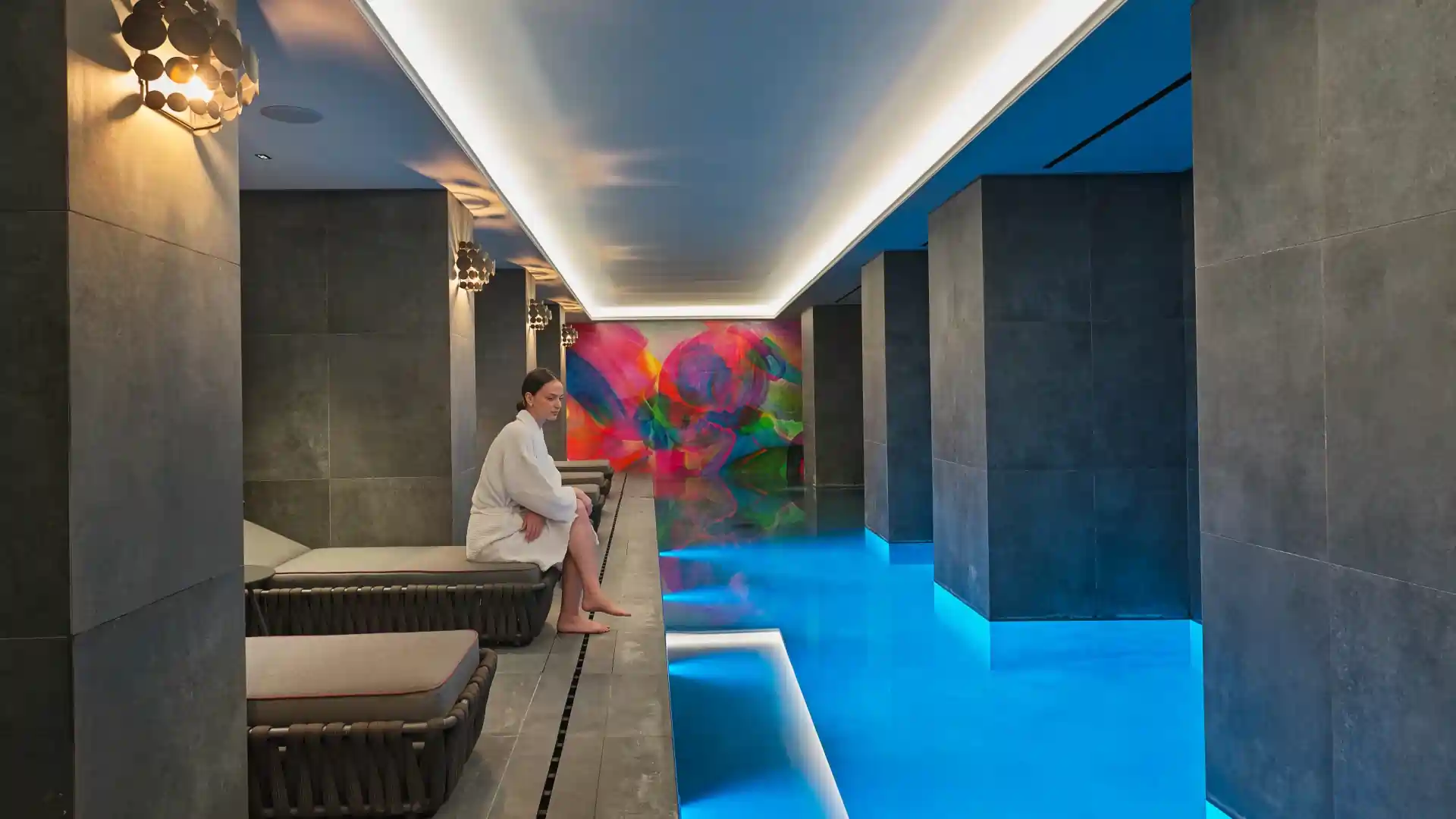 NYX Esperia Palace Athens - Pool And Thermal Experience