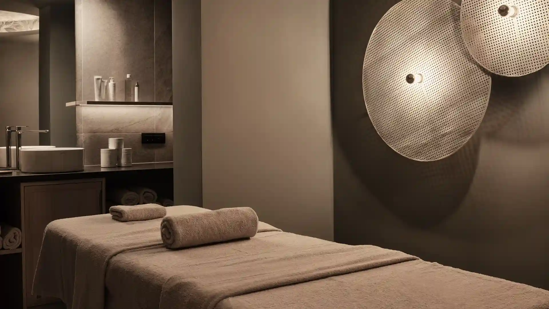 MERAVIA Leonardo Limited Edition - Treatment Rooms