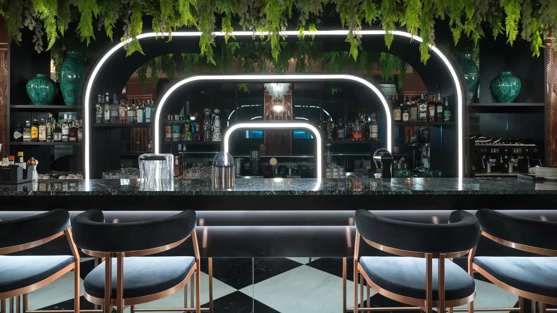 NYX Hotel Thessaloniki - Clash Lounge & Bar