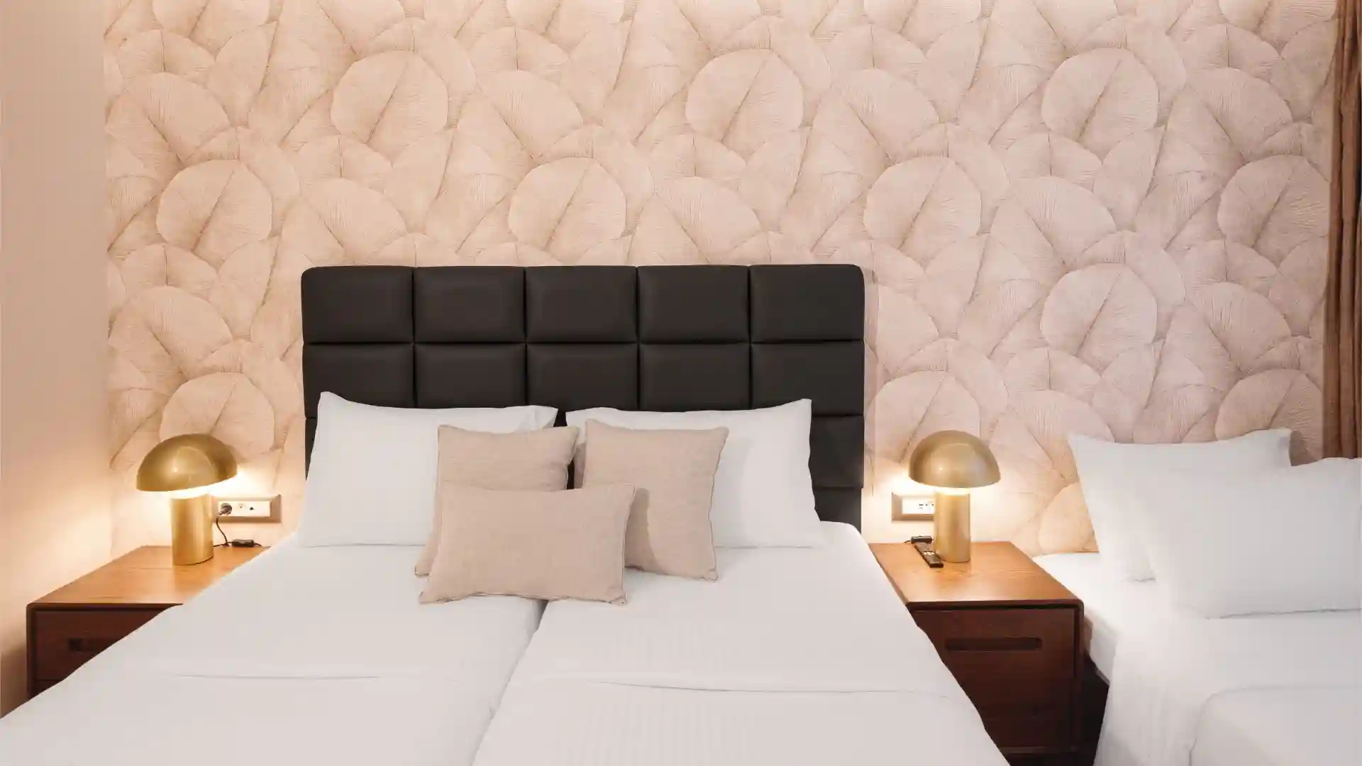 Superior Balcony Room
