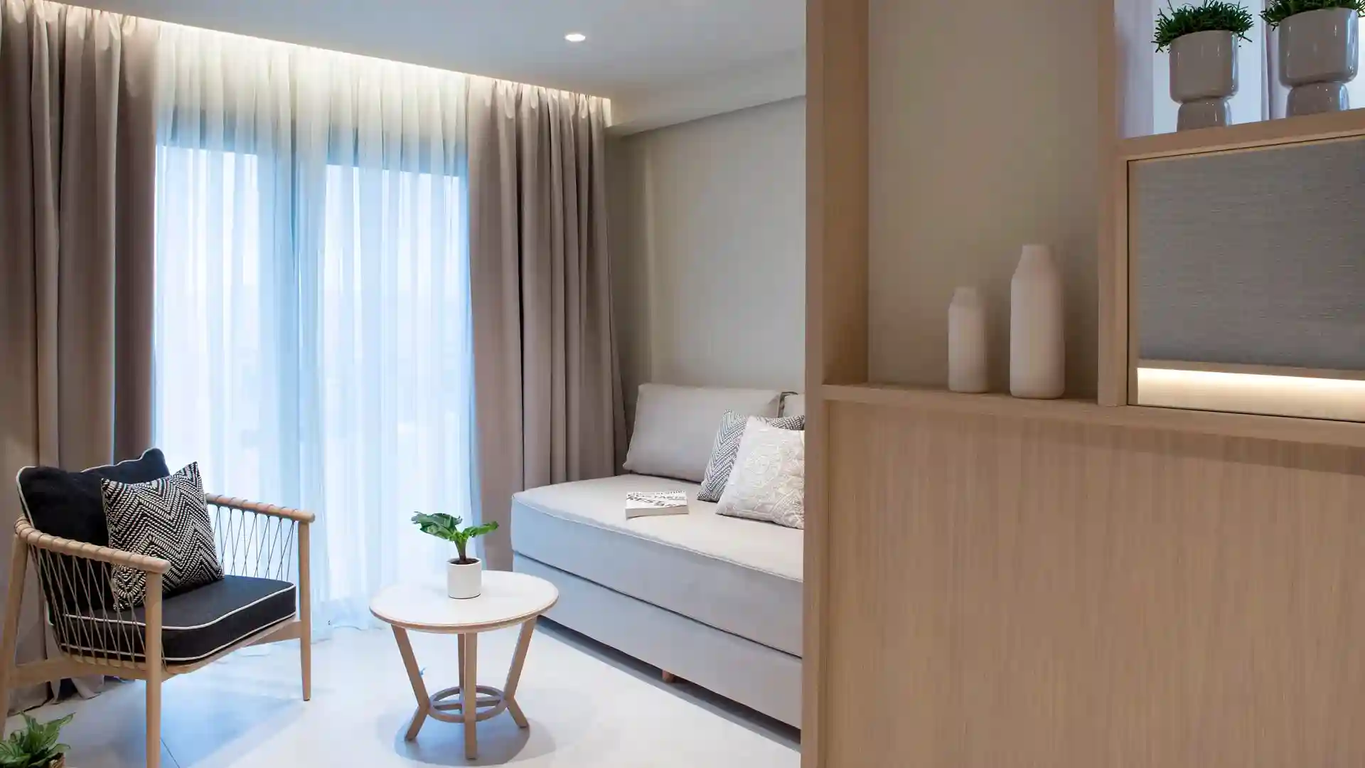 One-Bedroom Suite with Sea View & Private Pool