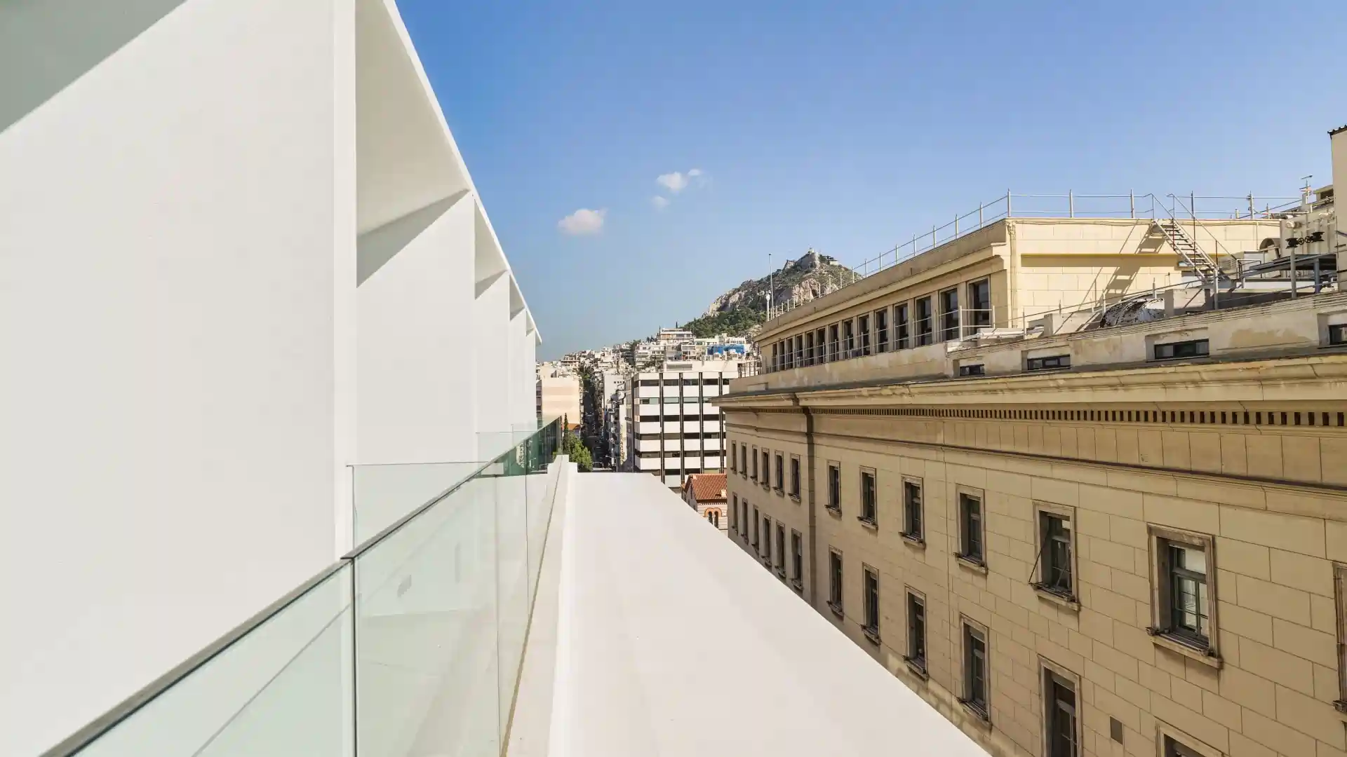 Design Single Star with Lycabettus View