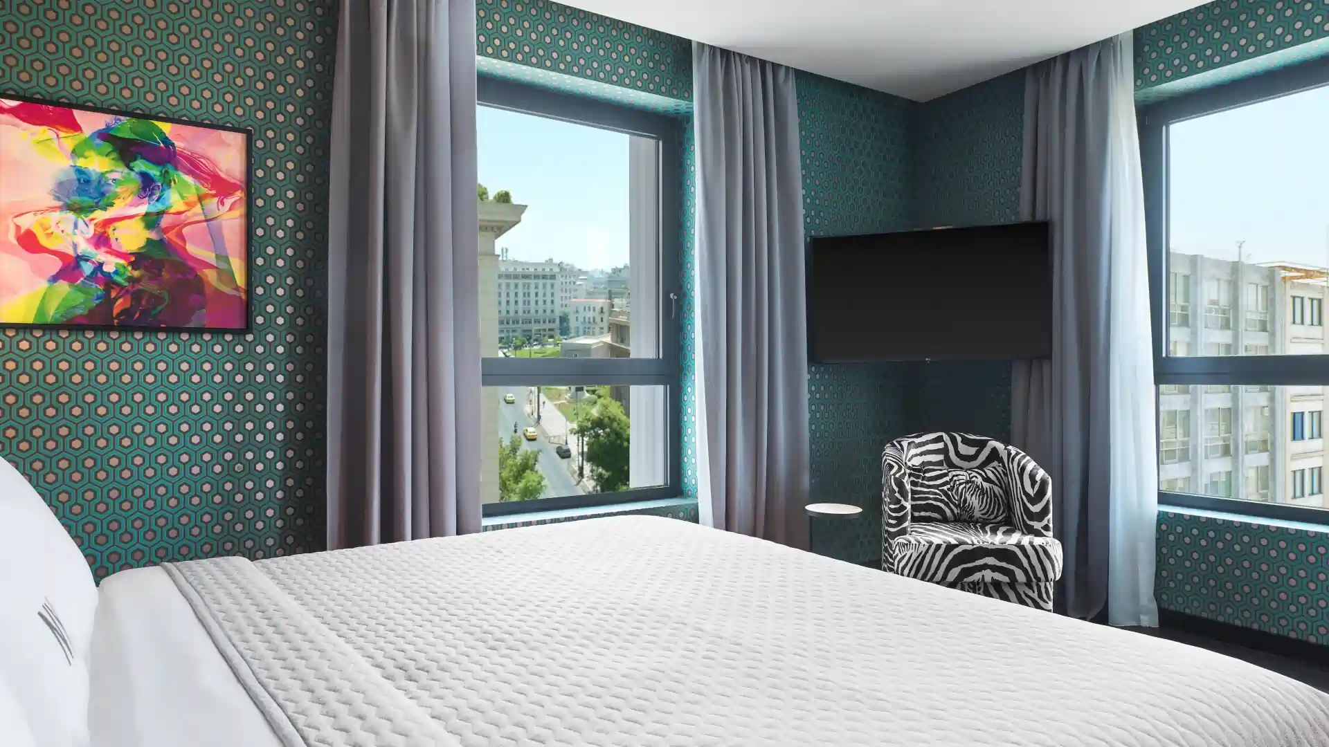 Deluxe Room with Business Lounge Access