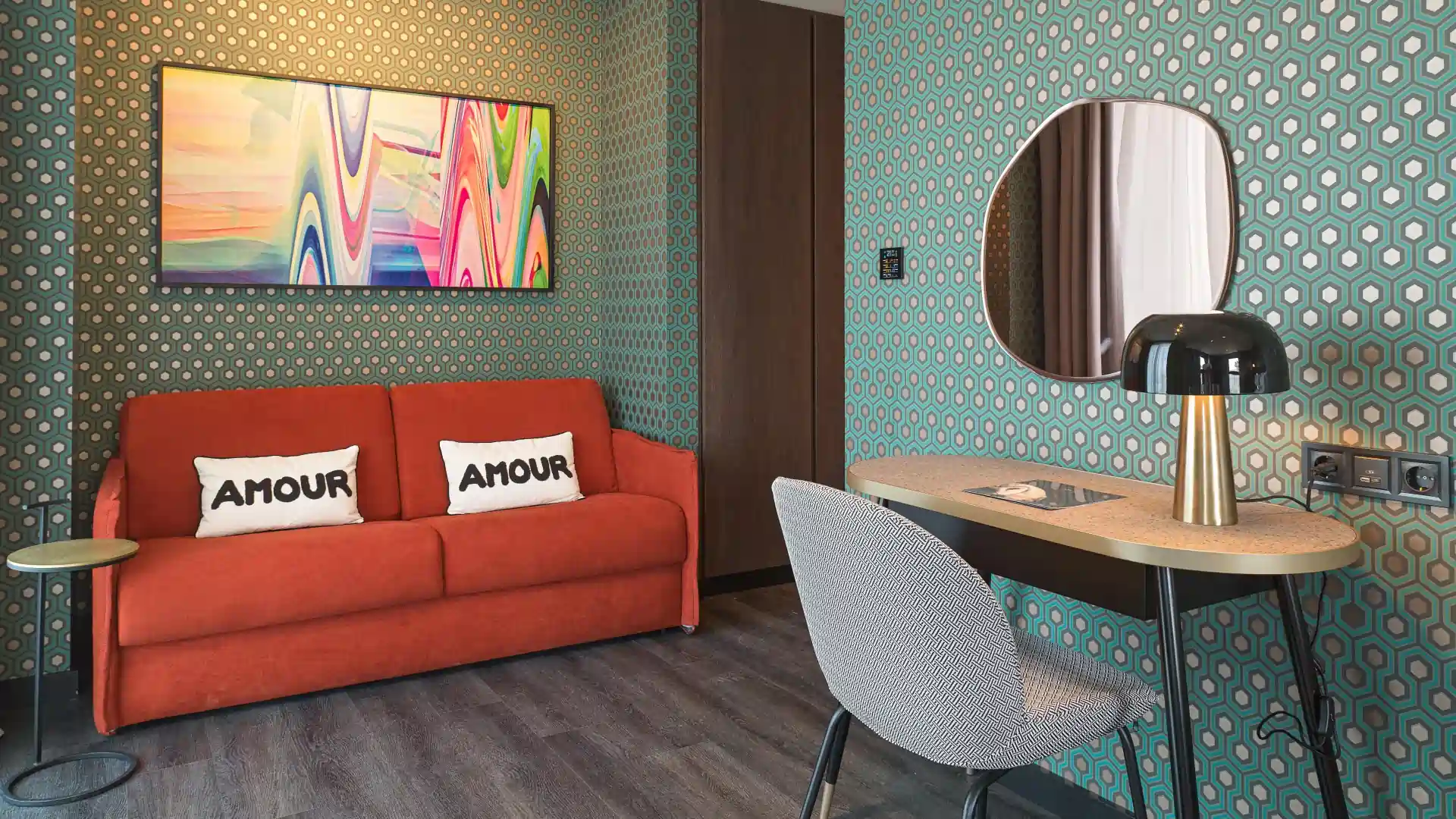 Deluxe Room with Business Lounge Access