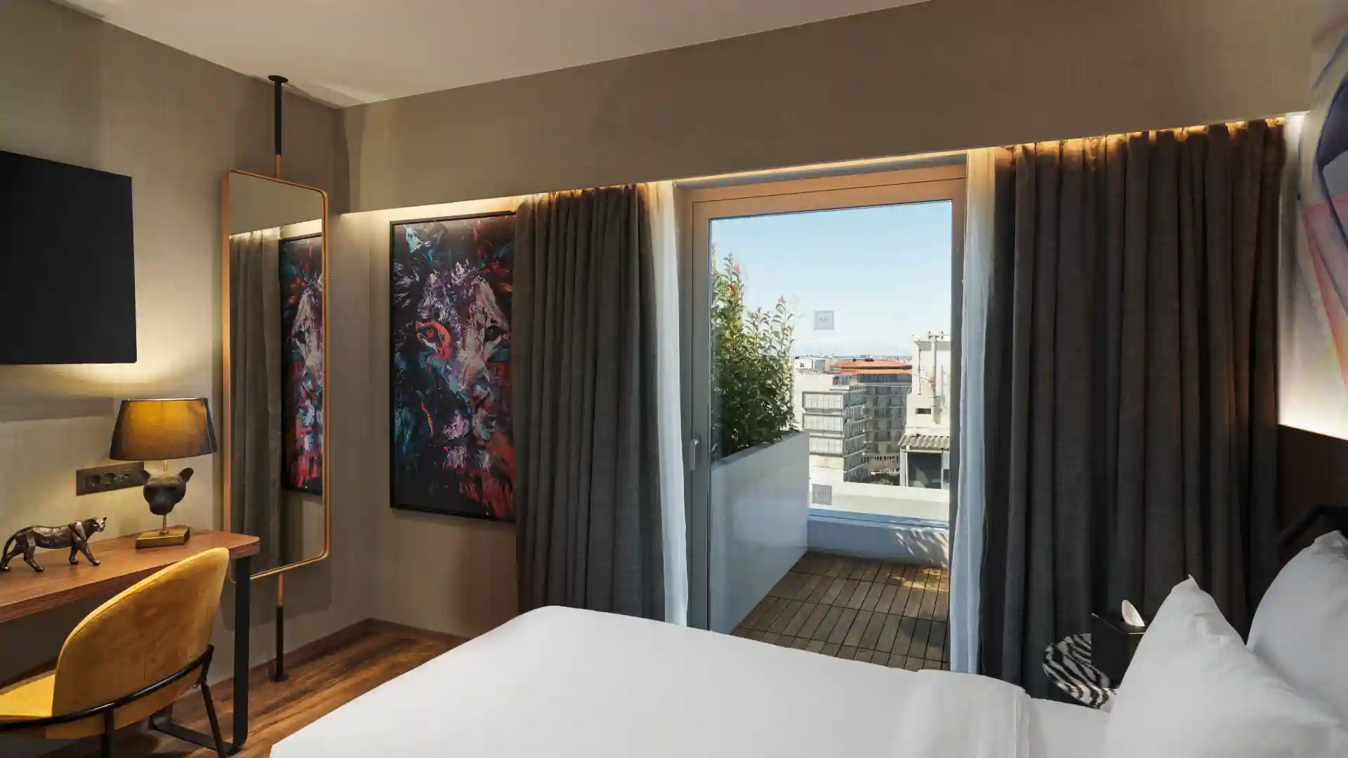 Executive Room with Business Lounge Access