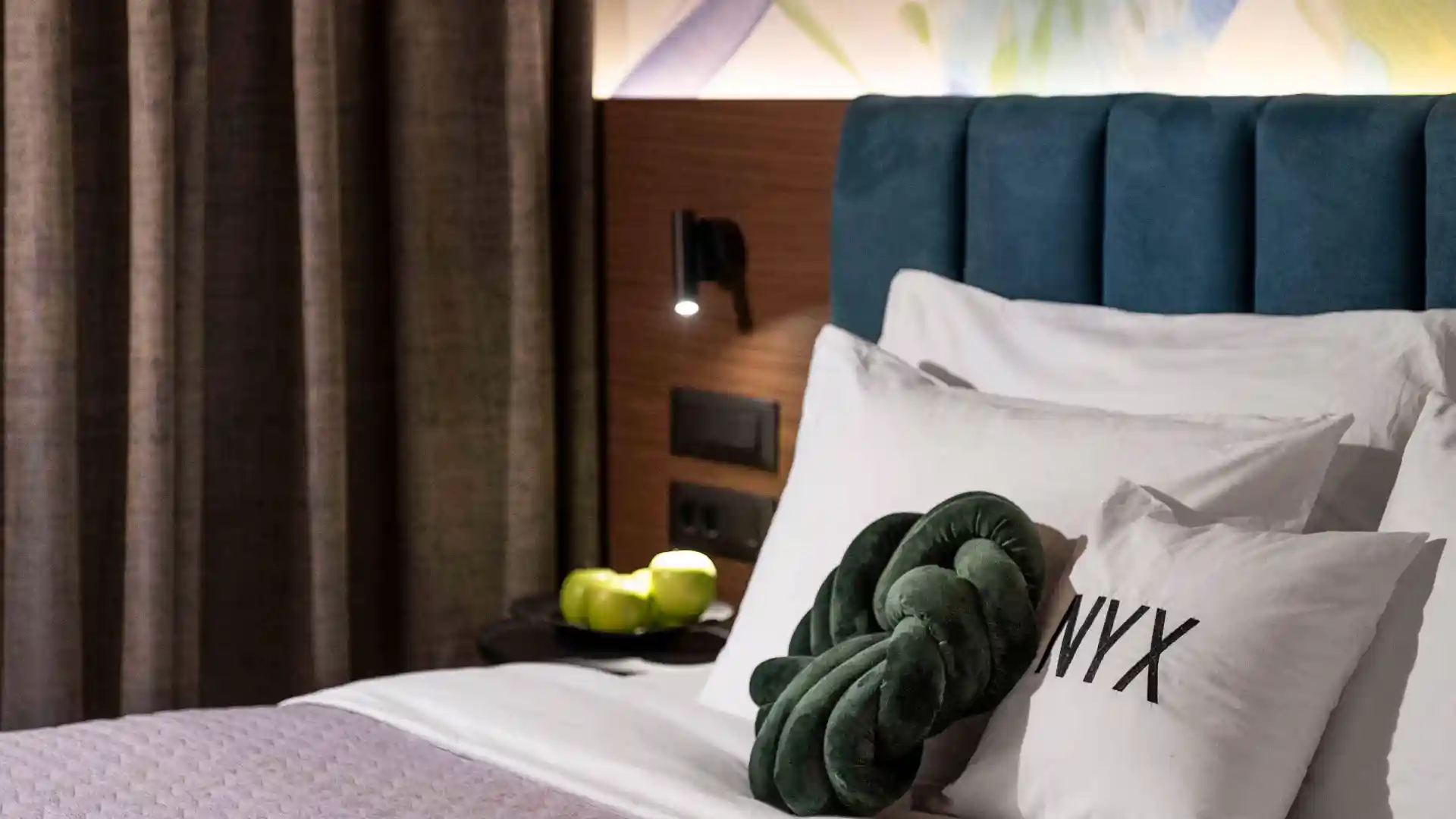 Heaven Suite with Business Lounge Access 
